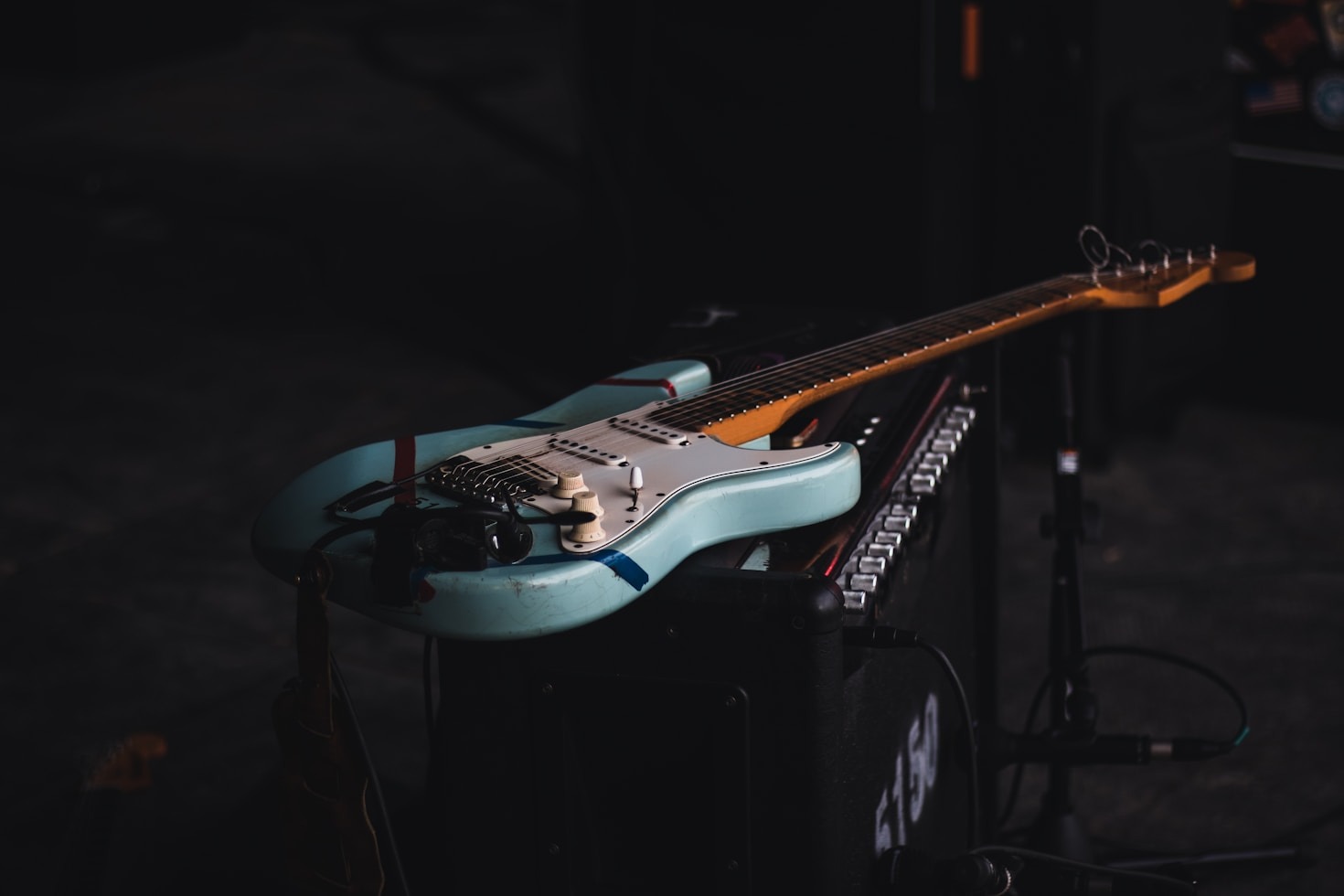 Varför börjar man bygga gitarrer?